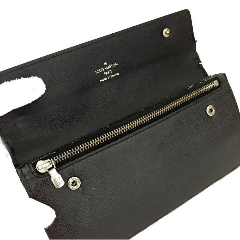 Louis Vuitton Taiga Porte feiulle Accordion Leather Bifold Long Wallet /1A5827